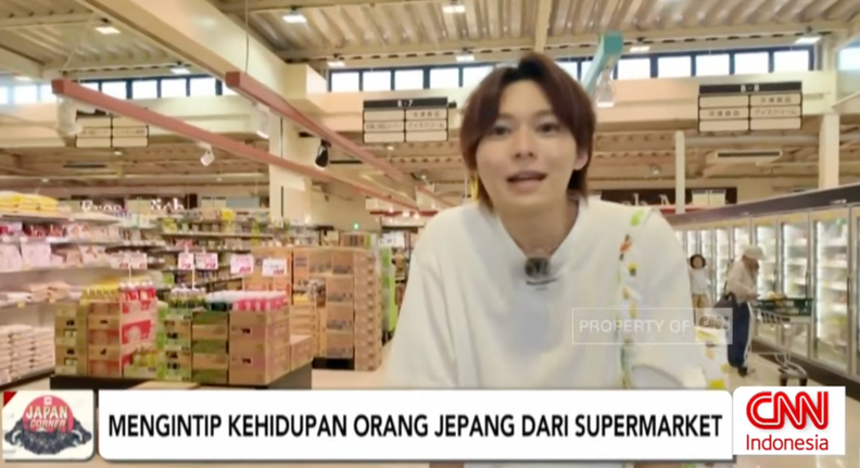 CNN Indonesia Japan Cornerで日本のスーパーマーケットをリポートするYOSUKE
